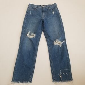 Express Super High Rise Mom Jean Size 6